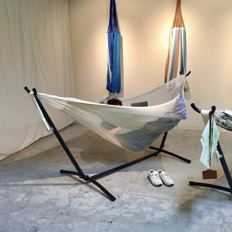 ハンモック x ベッド x 一人暮らし!?